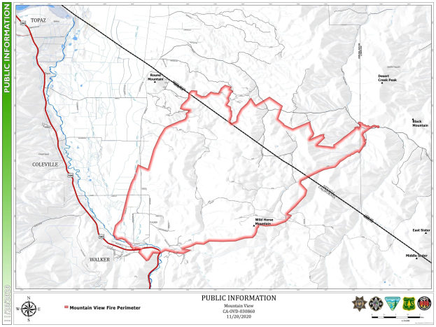 Detailierte Posterkarte einer geplanten Wanderstrecke mit Route, Sehenswürdigkeiten, Text und Logos.