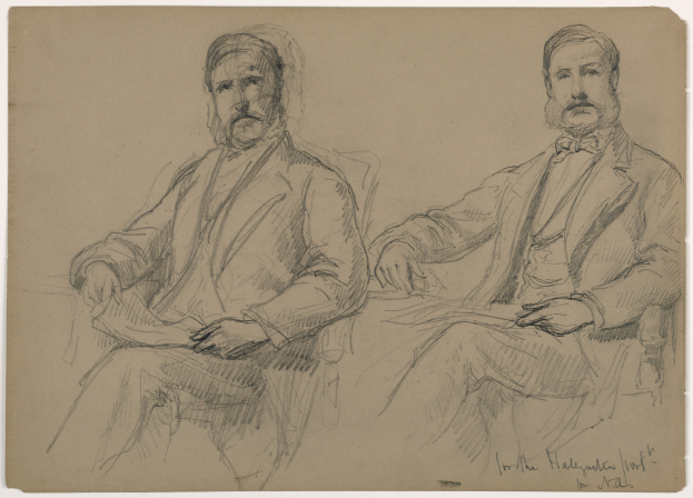 Zwei Männer in Anzügen sitzen nebeneinander auf Stühlen und blicken ernst auf ein teilweise sichtbares Dokument.