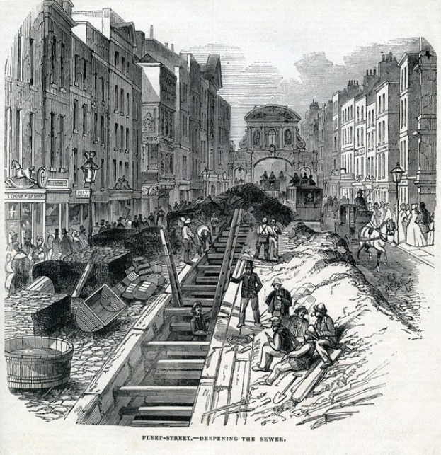 Schwarze und weiße Zeichnung einer Stadtstraße namens "Fleet Street" mit Menschen, die darauf gehen, Gebäuden auf beiden Seiten und Laternen; Text unten lautet "Fleet Street - Verteidigungssewer".