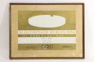 Ein weißer Hintergrund mit einem Bildrahmen, der ein Plakat für die Olympischen Spiele 1936 in Berlin enthält.