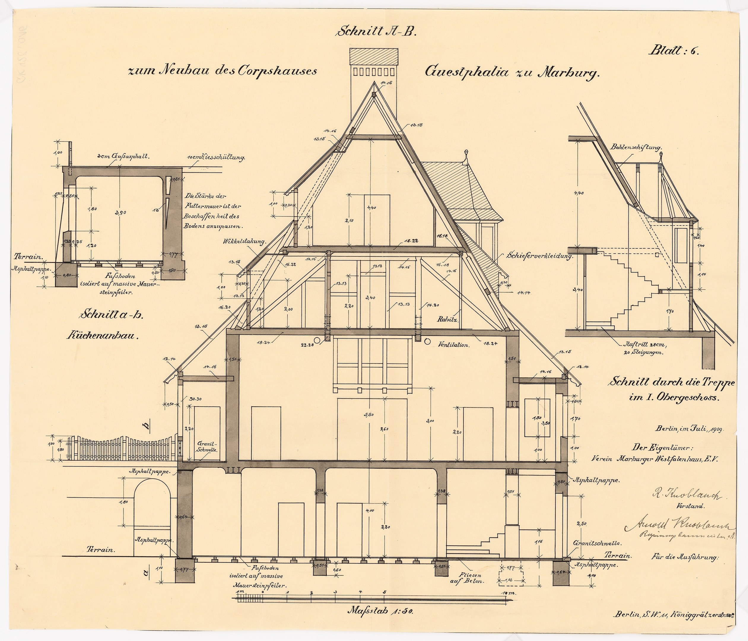 Schwarz-weißes Architekturzeichnung eines Hauses mit zahlreichen Fenstern und einem Dach, das als erstes Haus in Deutschland bezeichnet wird, begleitet von detaillierten Bauplänen und Text.