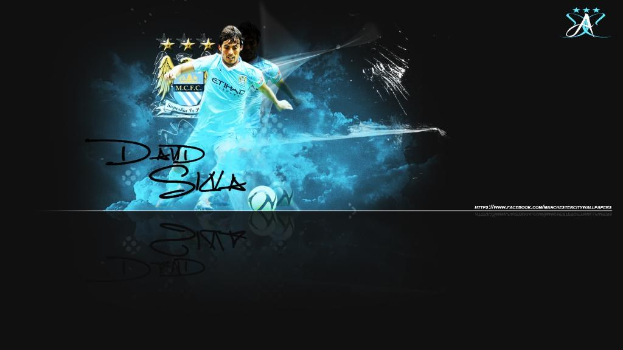 Person kickt einen Fußball auf einem Feld.