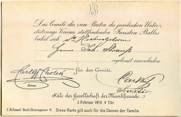 Ein altes Dokument mit Handschrift, das ein deutsches Regierungszertifikat mit Text und Logo oben zeigt.